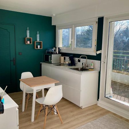 Appartement Avec Terrasse Et Parking Gratuit Accole Montbéliard Exterior foto