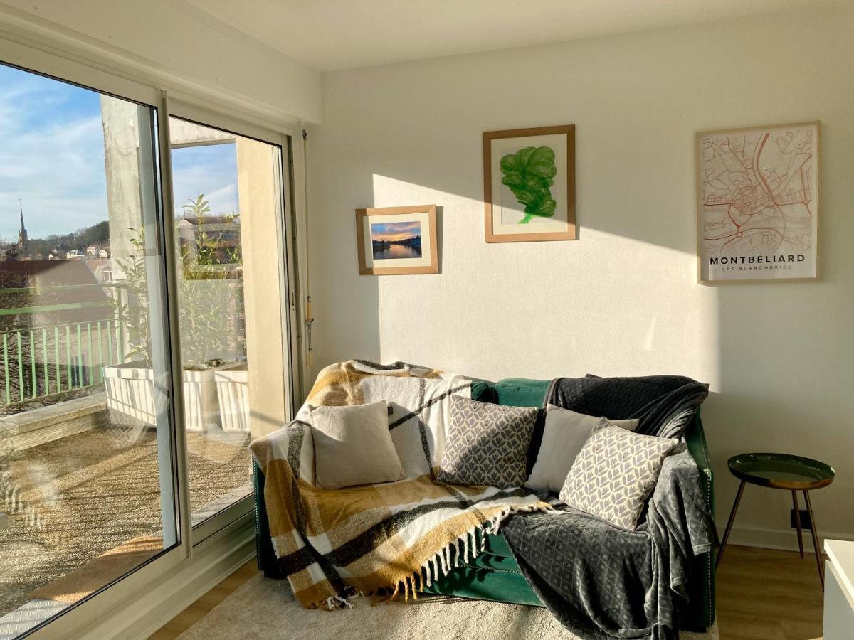 Appartement Avec Terrasse Et Parking Gratuit Accole Montbéliard Exterior foto